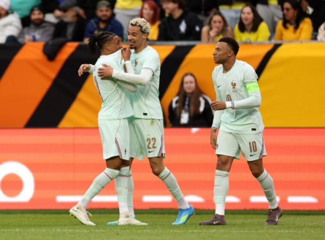 开云-法国队的两副面孔:德尚的战术赌博能走多远?|杜埃|哥伦比亚|基利安·姆巴佩|巴黎圣日耳曼|法国足球队_新浪体育_新浪新闻